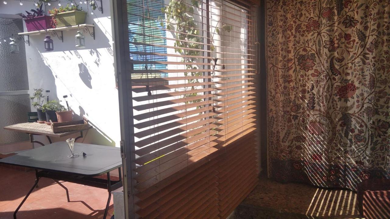 Naturalia: La Casita Con Patio Caces エクステリア 写真