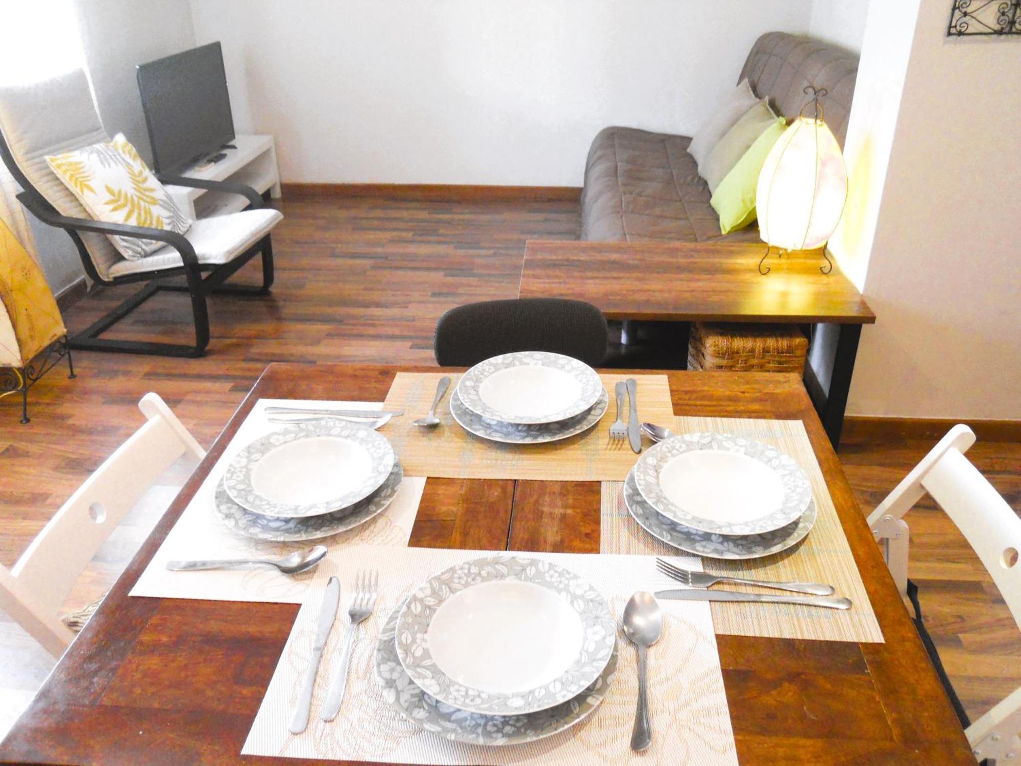 Naturalia: La Casita Con Patio Caces エクステリア 写真